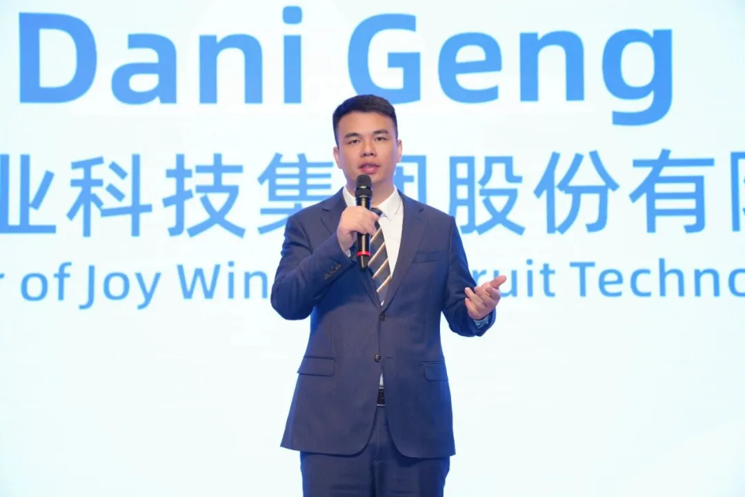 1764664389359648.png 640_结果.png